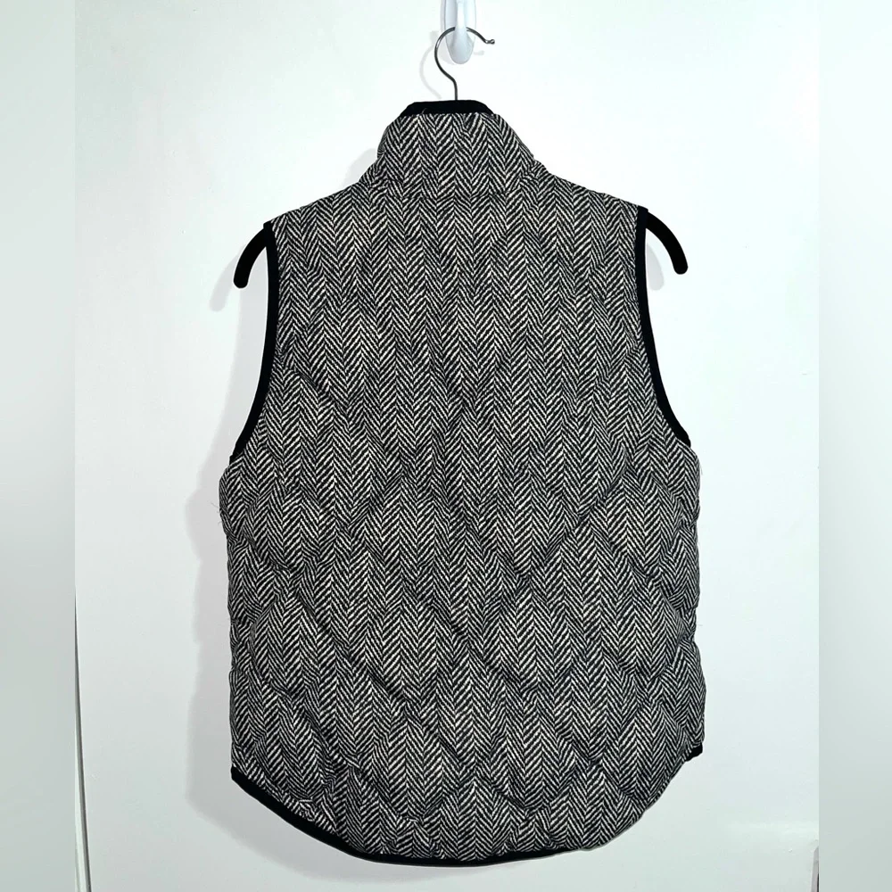 Women’s J. Crew Herringbone Vest Size: S - Picture 4 of 4